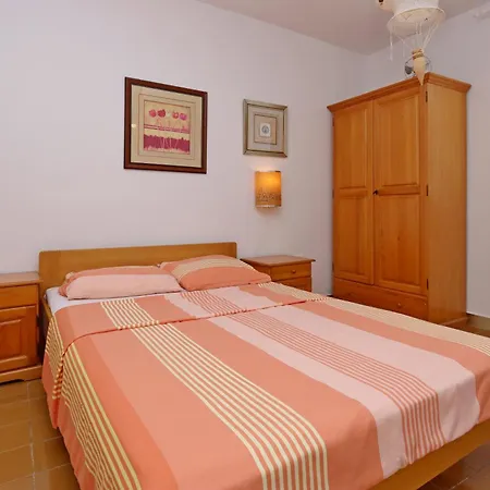 With Parking Space Klenovica, Novi Vinodolski - 20174 Apartamento *