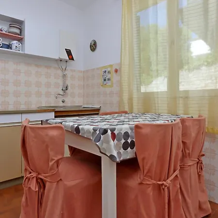 With Parking Space Klenovica, Novi Vinodolski - 20174 Apartamento Klenovica