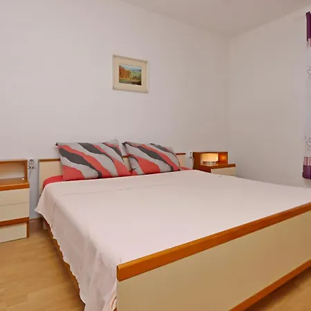 With Parking Space Klenovica, Novi Vinodolski - 20174 Apartamento Klenovica