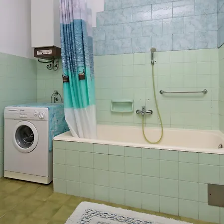 With Parking Space Klenovica, Novi Vinodolski - 20174 Apartamento