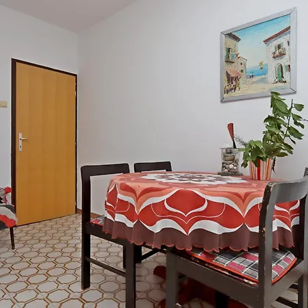 With Parking Space Klenovica, Novi Vinodolski - 20174 Apartamento Klenovica
