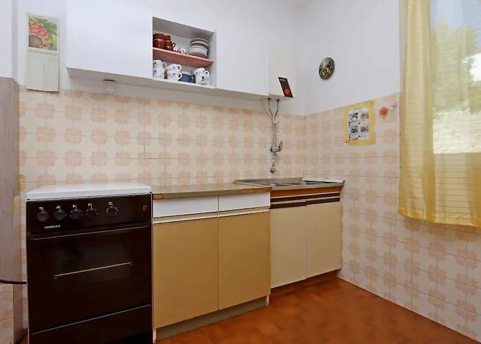 With Parking Space Klenovica, Novi Vinodolski - 20174 Διαμέρισμα *