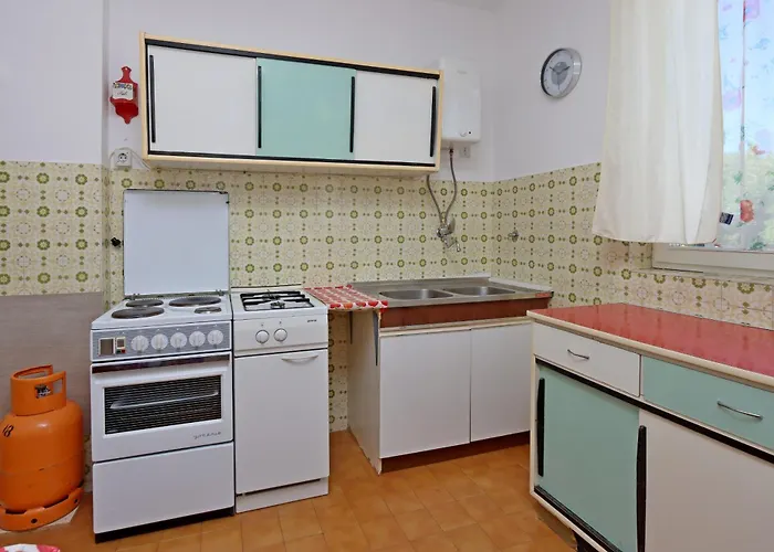 With Parking Space Klenovica, Novi Vinodolski - 20174 Διαμέρισμα Klenovica
