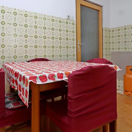 With Parking Space Klenovica, Novi Vinodolski - 20174 Appartement *